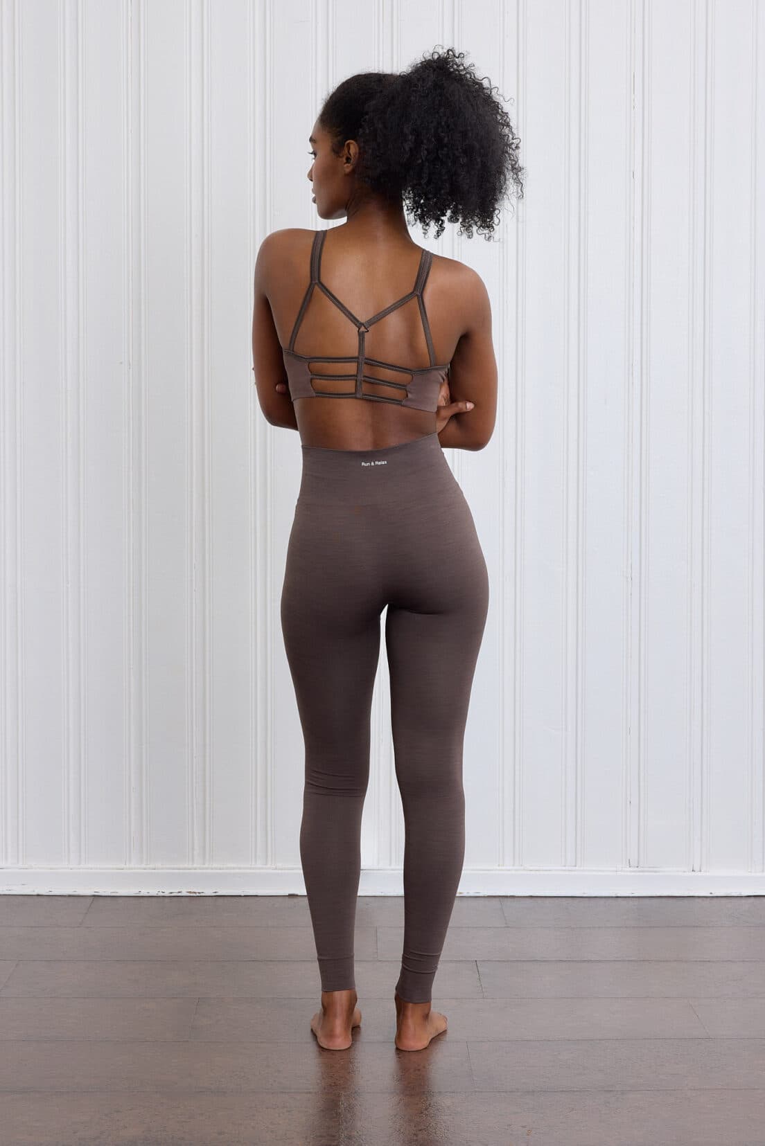 Bandha tights deep espresso back