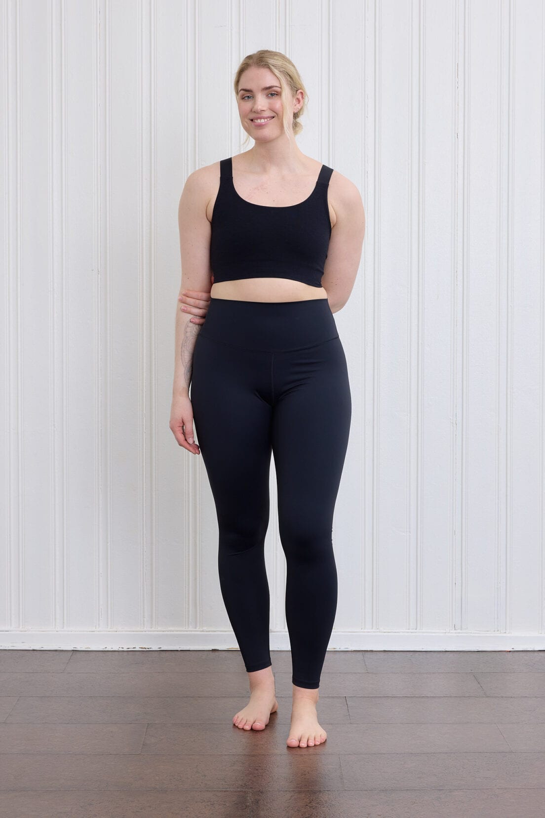 Soft sculpt legging beautiful black front