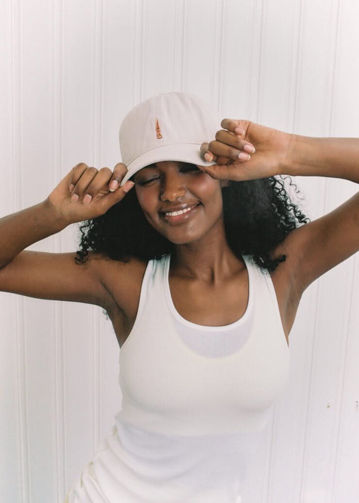 Luna Cap